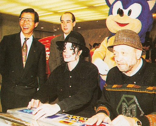 マイケルと交流があった元セガ常務取締役の鈴木久司氏（左）。常にマイケルとともに行動したガードマンのビル・ブレイ氏（右）