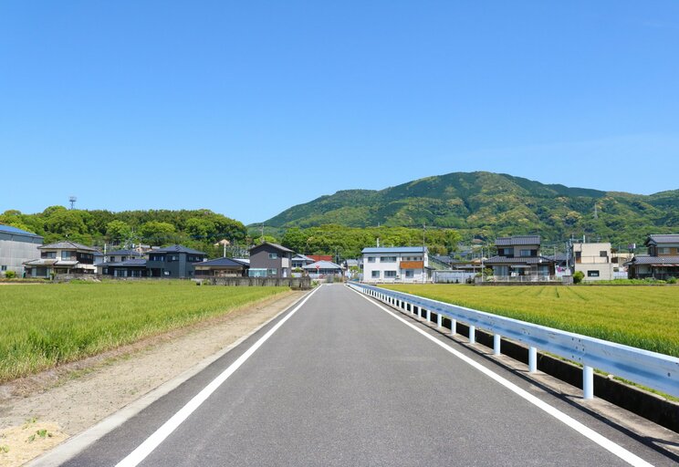 〈9月1日から交通ルール激変〉「知らずに60キロ」で“一発免停”も…生活道路の法定速度が「30キロ」に、対象道路の見分け方は？_19