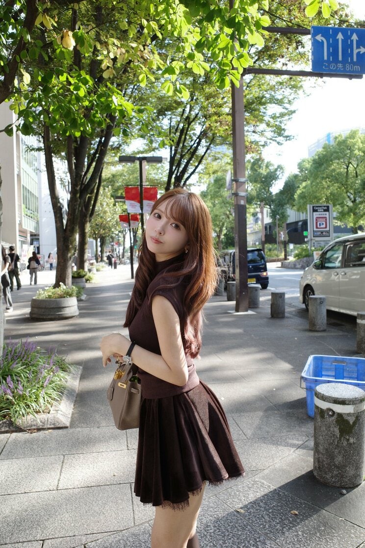 三上悠亜さんSNSより