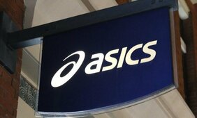 売上高1兆円へ、アシックスはなぜ復活したのか　苦戦するナイキと明暗を分けた「売り方」と「技術」の戦略