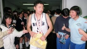 「168cmの中学生プレーヤー」田臥勇太に絶句。“練習会で起きた事件”を能代工メンバーが証言。「俺たちはユニフォームを着られなくなる」【書籍『9冠無敗』刊行】