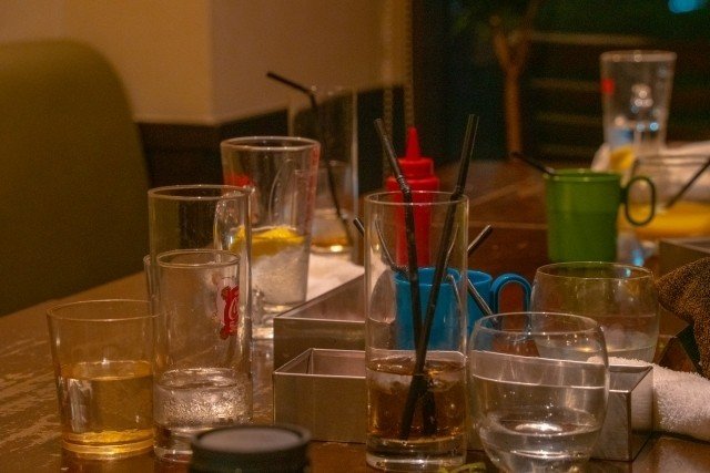 「酒の注文や料理のとりわけができていない」「かなりの若者が1次会で帰ってしまった」久々の忘年会“解禁”でおじさんたちは若者に何を思ったか? 「もう必要ないのでは?」の声も_4