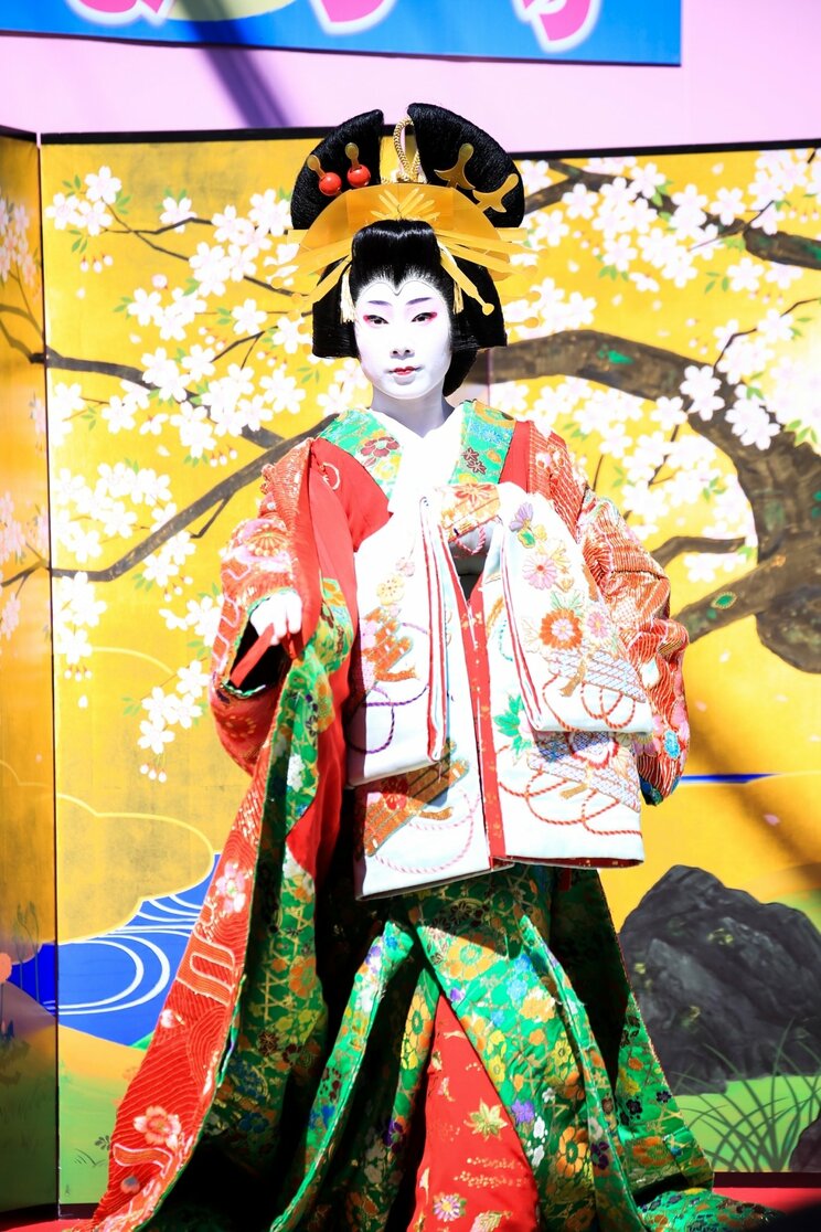 2019年に行なわれた「花魁道中」の様子(写真提供:酒井よし彦)