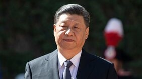 〈習近平が声を荒らげた！〉高市首相に異例の苛立ち…水産物、レアアース、尖閣、観光に続く“新たなカード”「出国規制」の狙い