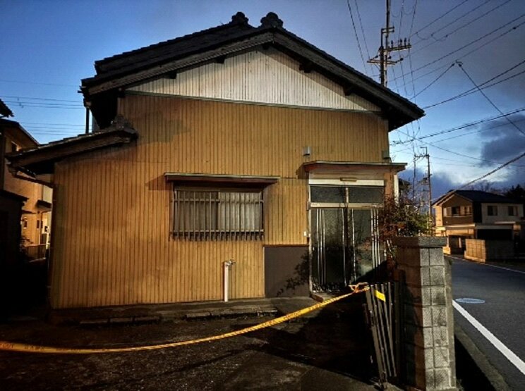冷凍された遺体が遺棄されていた岩瀬容疑者の自宅（撮影/集英社オンライン）