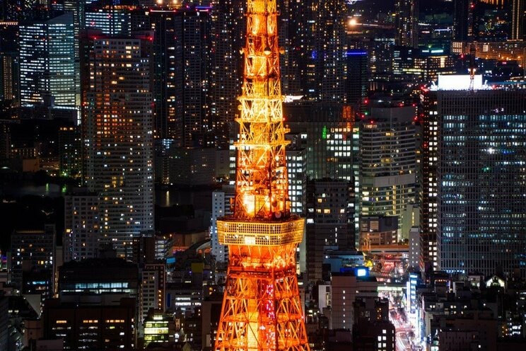 港区のモニュメント、東京タワー　写真／shutterstock.