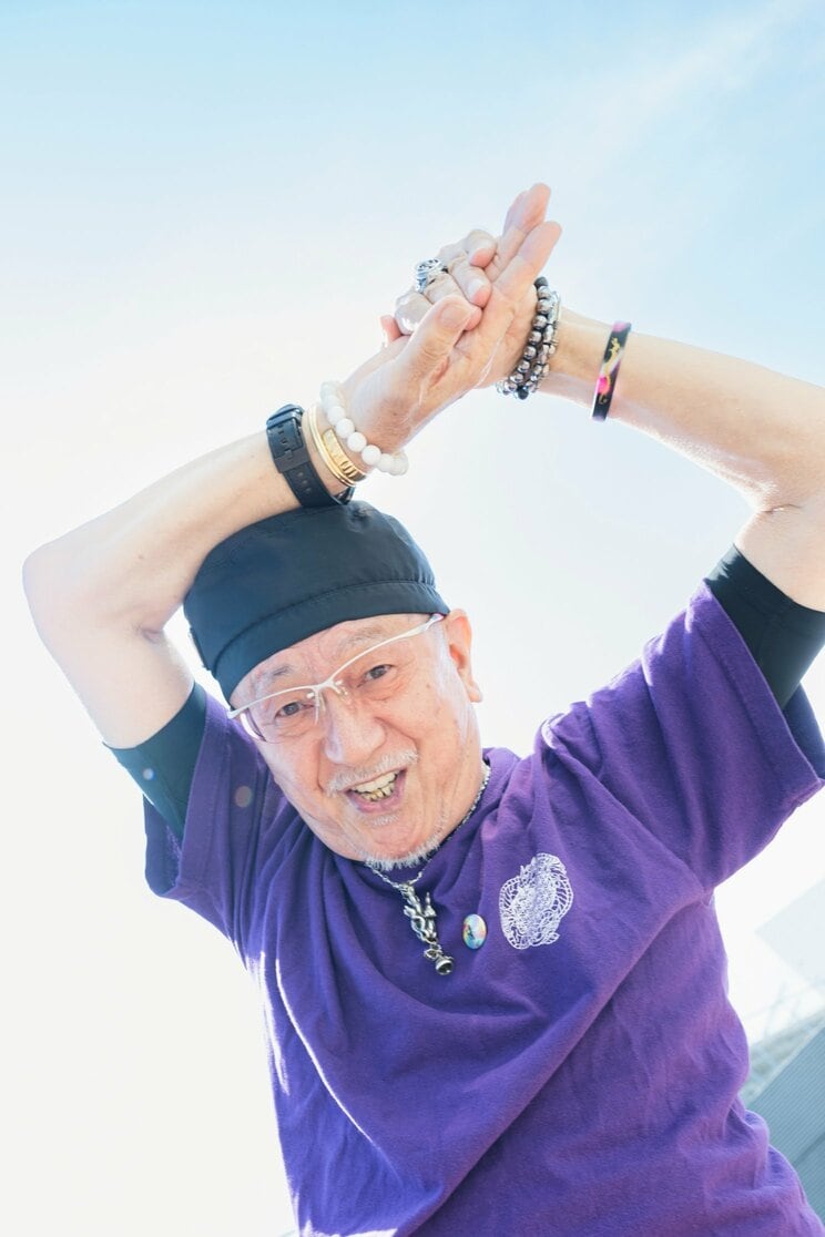 〈デューク更家（72）は今〉「小馬鹿にする風潮に嫌気が差した」テレビから離れた本当の理由…大ブームを生んだ“あの歩き方”への思い_18