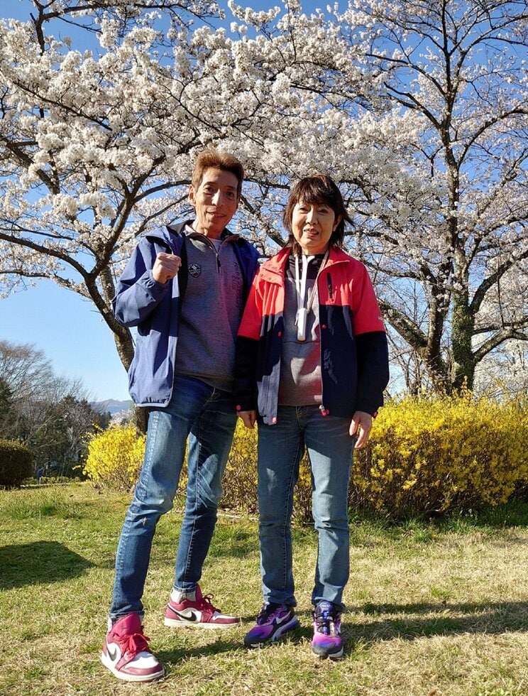 パートナーの田代さんとゴージャス松野　（本人提供）