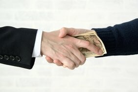 ハレンチ辞職のあの次官も…癒着を指摘される危険もあるなか、なぜSBIは財務省からキャリア天下りを6人も受け入れたのか