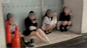 新宿“立ちんぼ”「立ってると摘発されるから“歩きんぼ”や“座りんぼ”化」外国人観光客は「彼女たちは哀れ」「男のほとんどがそれ目的でここに来る」〈2025歌舞伎町ルポ〉