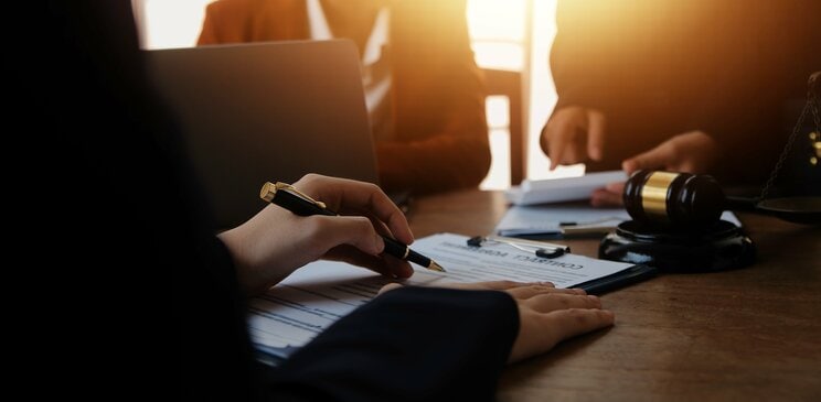 お笑いサークルの大学生はなぜ就職で有利なのか？ 令和ロマン・高比良くるまのネタ作りとコンサルの「ケース面接」の共通点_2