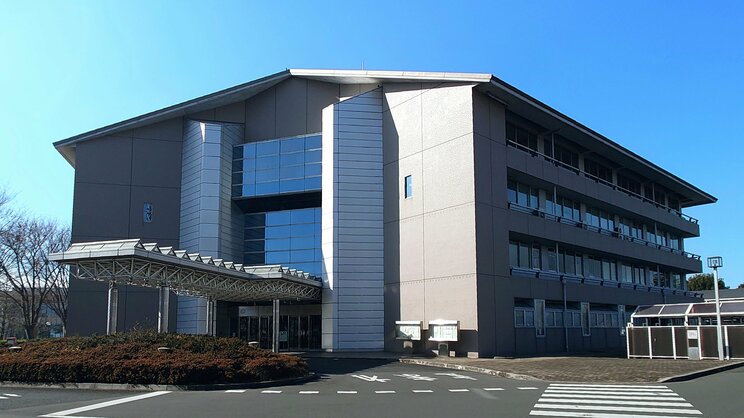 白岡市役所（写真／PhotoAC）