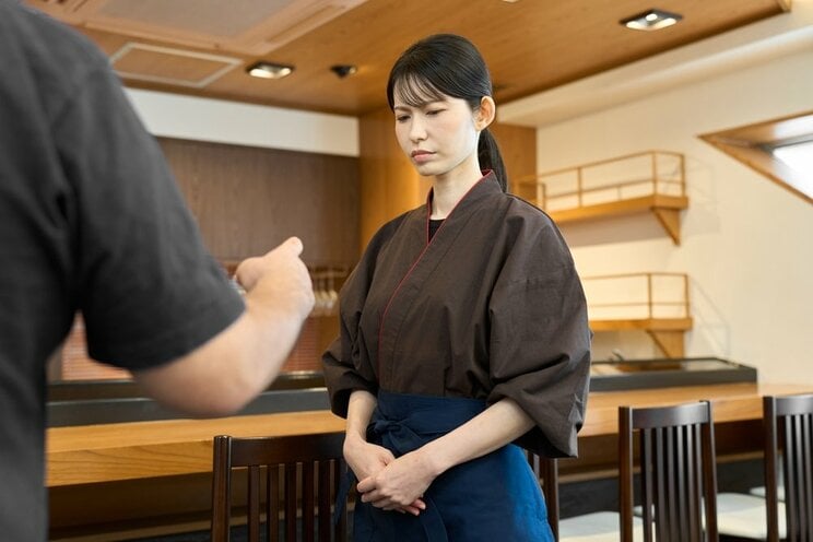 問題視されているカスハラ（画像/Shutterstock、以下同）