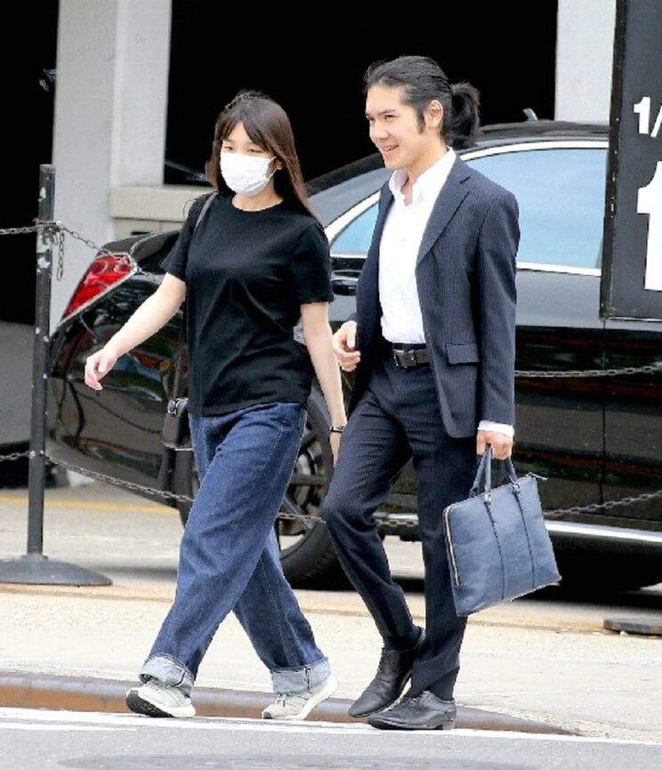 小室圭さんと眞子さん（写真／共同通信社）
