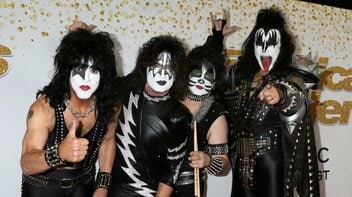ロックバンド「キッス」、絶対売れるはずが大コケ…マネージャのクレカで食い繋いだ崖っぷち時代から大逆転したワケ
