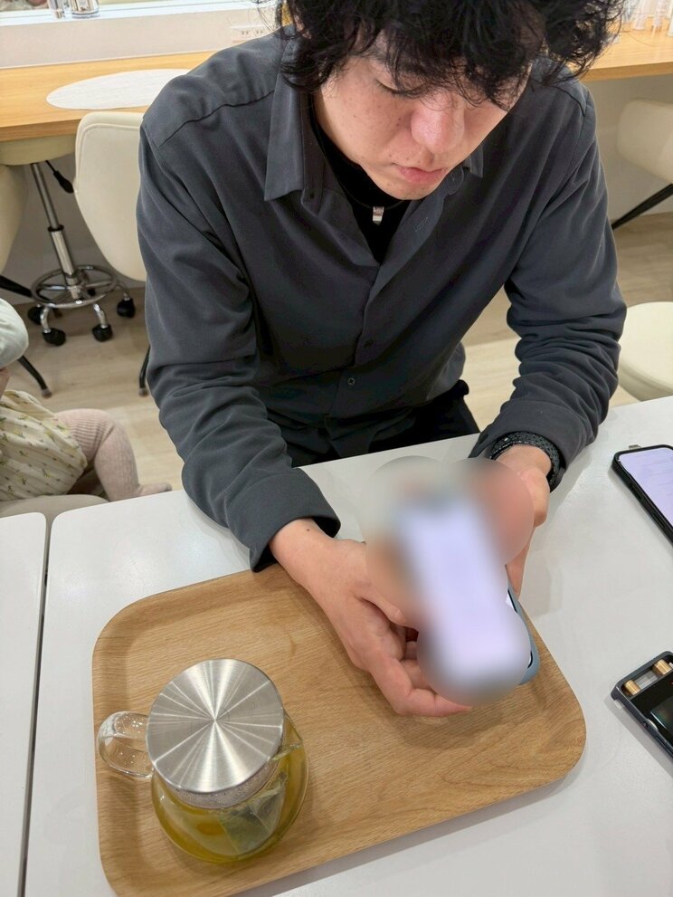 SNSには1万件以上の誹謗中傷のメッセージが…（撮影／集英社オンライン）