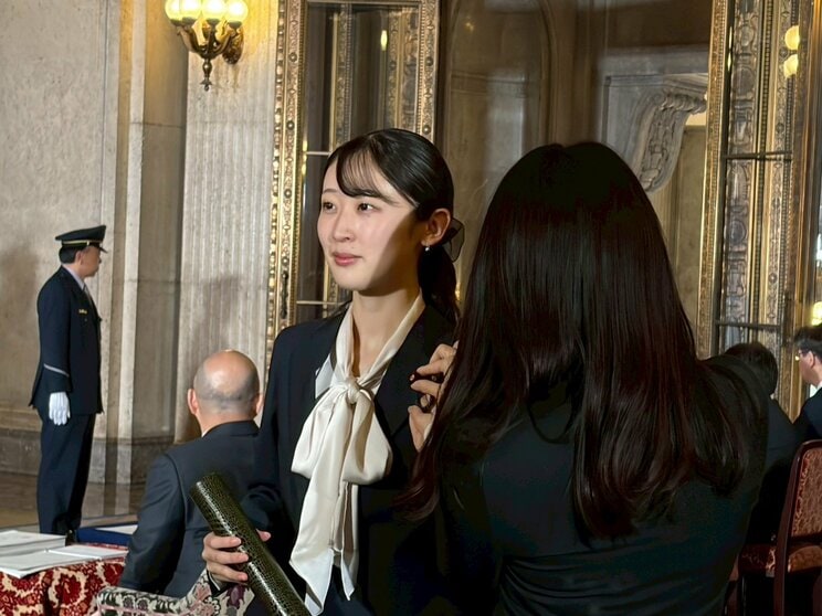 〈衆院・初登院〉「気軽に話せない」高市チルドレンたちには失言予防の箝口令…中道の旧立憲・泉氏は「暗雲が立ちこめたスタート」_16