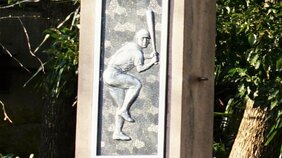 王貞治の868本塁打の何割かは今の球場だと外野フライだった? 「フライボール革命」とはまったく別物の打法が打ち立てた金字塔の秘密