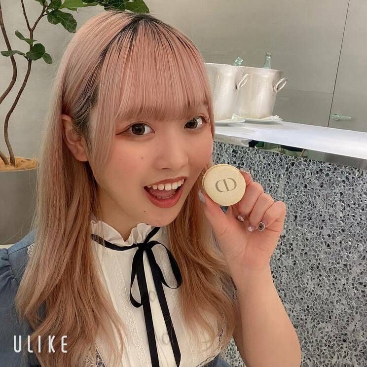 「どんな美女に生まれ変わっても、ずっと苦しいまま」二重から一重に戻した25歳美容インフルエンサーが、今も月1回の美容施術を受ける理由_27