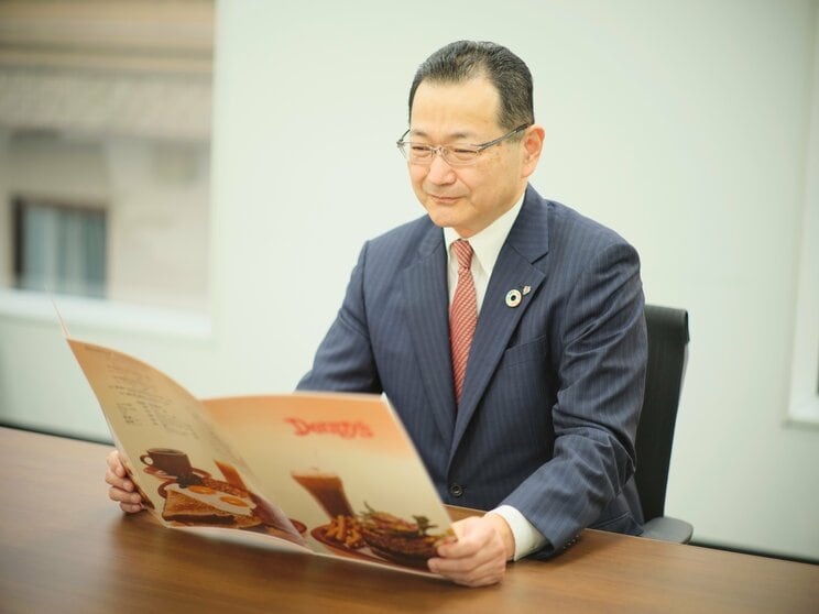 たくさんの店舗で現場を経験してきた小松氏だからこそ現場での声を大切にしている