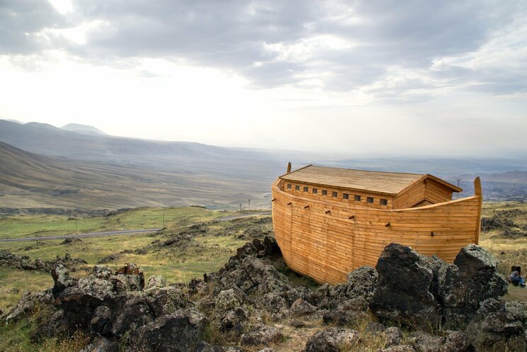 神秘！ ロンギヌスの槍とノアの方舟はアルメニアに実在した1?_h