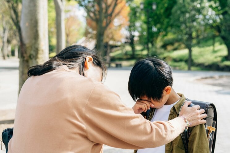 無理に話を聞くのでは聞く「姿勢を保つ」ことが大切になる（写真／PhotoAC）