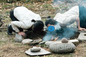 「僕らは縄文人を完全にナメていた」都会のサラリーマン2人は“原始の火起こし”を再現できるのか?〜「週末を使ってゼロから文明を築く」前編