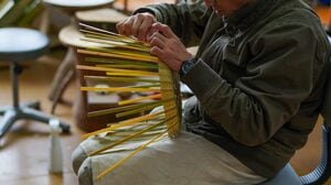 「仕入値は定価の6割台後半」「売れ残りは全返品」「欠品は数日内に補充」…不健全な取引条件で疲弊する日本の工藝職人たち