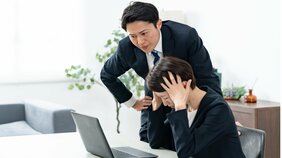 「いちいち細かく指示するなよ」部下を思ってやったことがハラスメントやモチベ低下につながっていた…〈マイクロマネジメント〉の恐怖