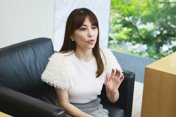 元パイレーツ・西本はるか「谷間はガムテープで作っていた」…“だっちゅーの”で大ブレイクした時代の秘密を暴露「実は…恵比寿のマンションに彼氏もいました」 _5
