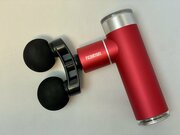 肩と背中が痛すぎて、噂の“筋膜リリース”ができるマッサージガンを試してみたら、いろんな意味ですごかった【2023ヘルスケア記事 2位】