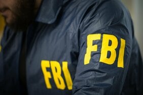 FBI捜査官に“スカウト”された日本人ジャーナリストが明かす、日本では絶対にできない「相手の懐」への入り方