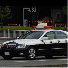 〈兵庫県警またか〉パトカー勤務の“相棒”同士が交番内で“W不倫”“4時間…否認する二人が関係を認める決め手となったある履歴とは… “日本一厳しい”警察学校卒業生に何が…