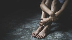 「男の子だったらこれくらい大丈夫」という落とし穴。母親や祖父が加害者になることも…なぜ日本では男児への性加害は深刻視されてこなかったのか