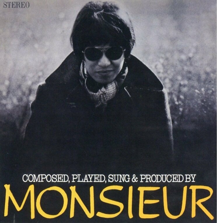 1970年2月25日発売『ムッシュー かまやつひろしの世界』（フィリップス）のジャケット。作曲・編曲だけでなく、多重録音を駆使して全楽器の演奏、ヴォーカル、コーラスも全てムッシュ自身が手がけた日本初のワンマン録音アルバム