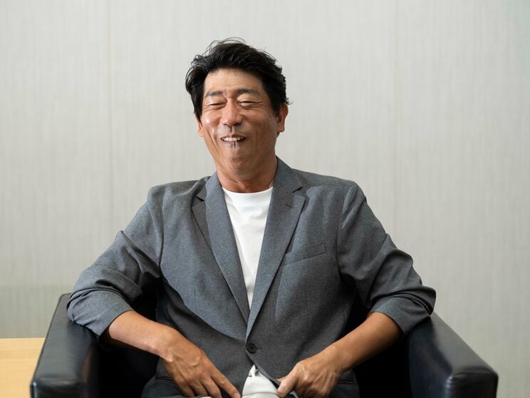 芸能生活30周年を迎えた原口あきまさ