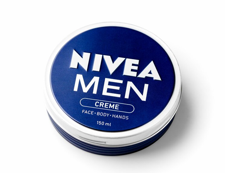 ニベアメンのクリーム（写真／Shutterstock）