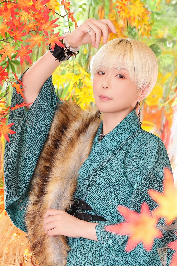 「師匠を超えることを目標に日々努力をする」と語るATARU（写真／書籍より）