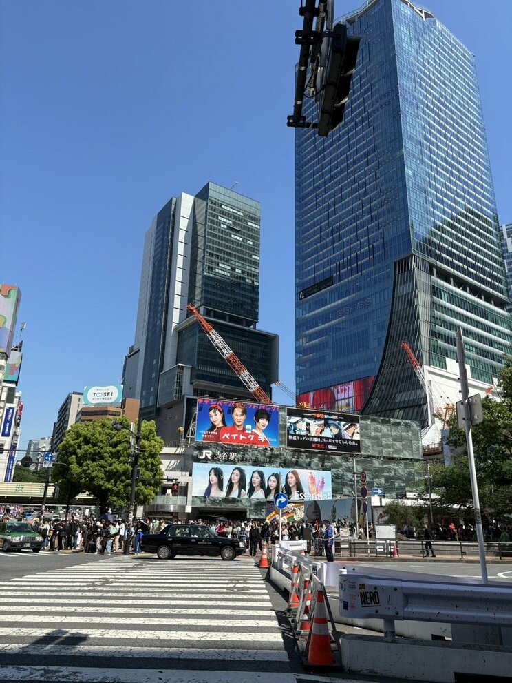 〈ユーチューバー炎上〉“浴槽いっぱいに牛丼”動画は何がオモシロイのか？「食べ物粗末にするな」の批判多数も、擁護派からは「YouTubeくらいはコンプラを気にしないでほしい」の声も。街の100人の“生”の声は？_7