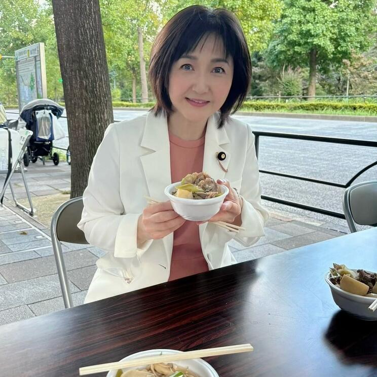 外務大臣政務官に抜擢された生稲晃子氏（本人Facebookより）