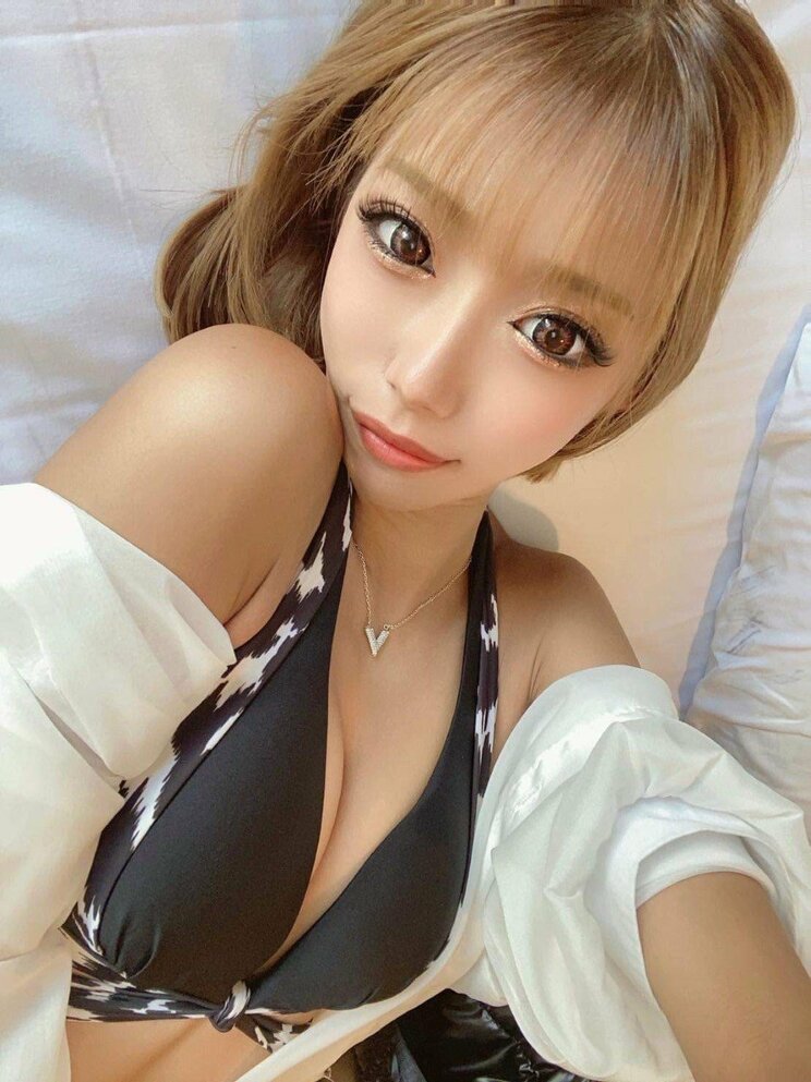 「先輩モデルからお酒をすすめられたときは絶対に断らない」だけど、お酒で痛恨の失敗も…Z世代の“新生ギャル”あおぽん_5