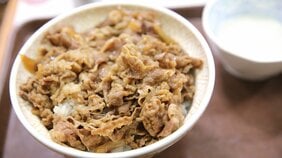 深夜の「なか卯」で店員のおじさんとアンガールズ田中の心が通い合った瞬間。「なのにあれから世間話すらすることがない」