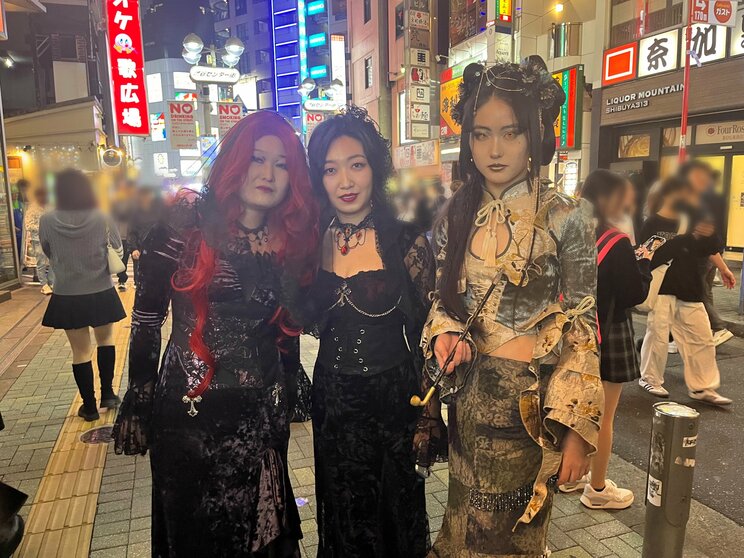 〈外国人だらけの渋谷ハロウィーン〉「休止？シラナイヨ」「誰も止められないヨ」酒がなくてもハイテンションで…_20