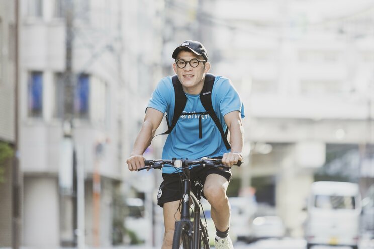 自転車と青木