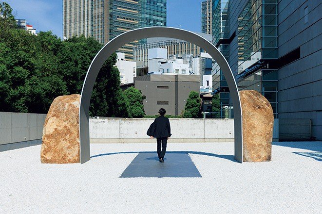 【李禹煥、クリストとジャンヌ=クロード】空間を一変させる現代アーティストの展覧会を六本木で堪能せよ！【比べて楽しむアート回遊録｜とに〜】_2