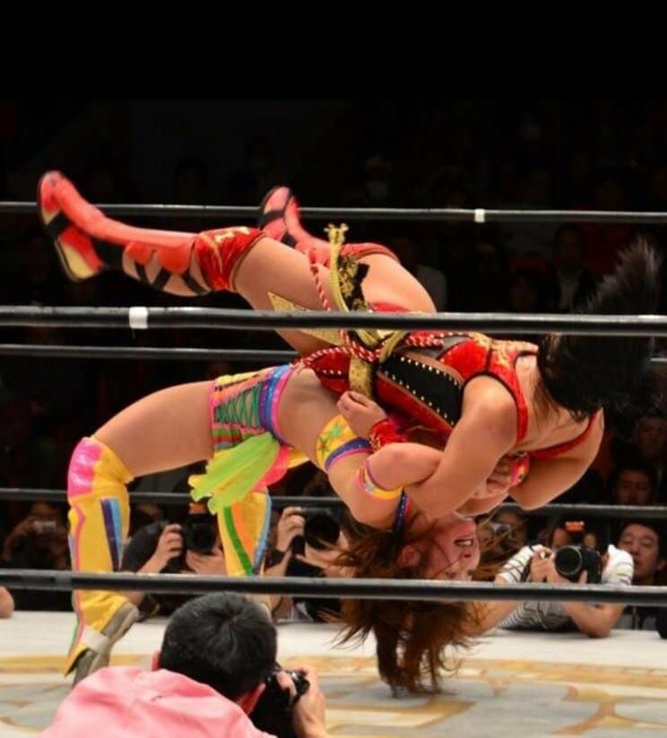 プロレスラーとしても活動した愛川ゆず季（本人提供）