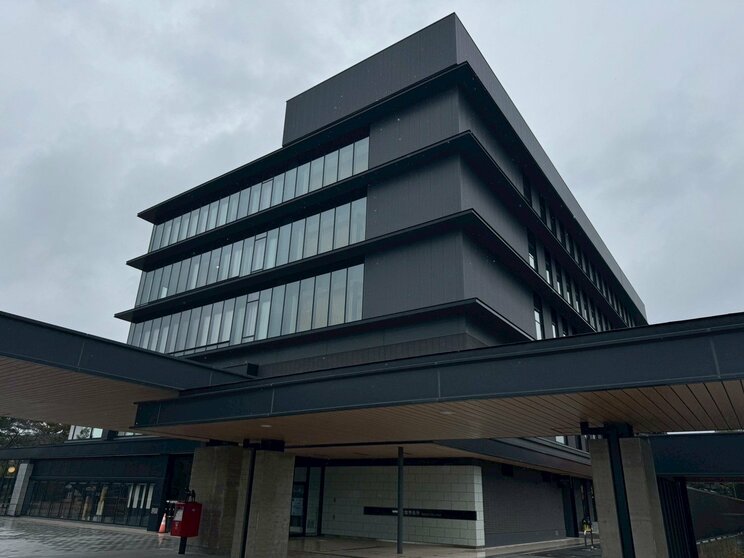 大館市役所（撮影／集英社オンライン）