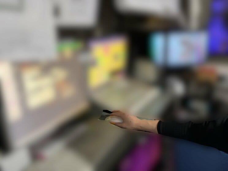 被害実態について話すホテル経営者(撮影/集英社オンライン)