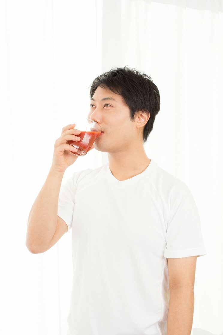生で食べるよりもリコピンが5倍増加するトマトジュース　写真／shutterstock　写真はイメージです