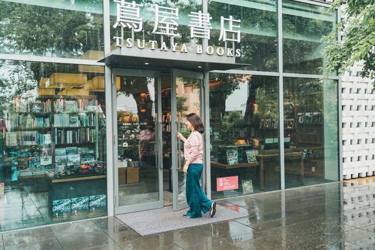 「鎌倉はお経と潮風の街」――甘糟りり子が選んだ品々が並ぶ“鎌倉商店”で当地の気分を味わって_26